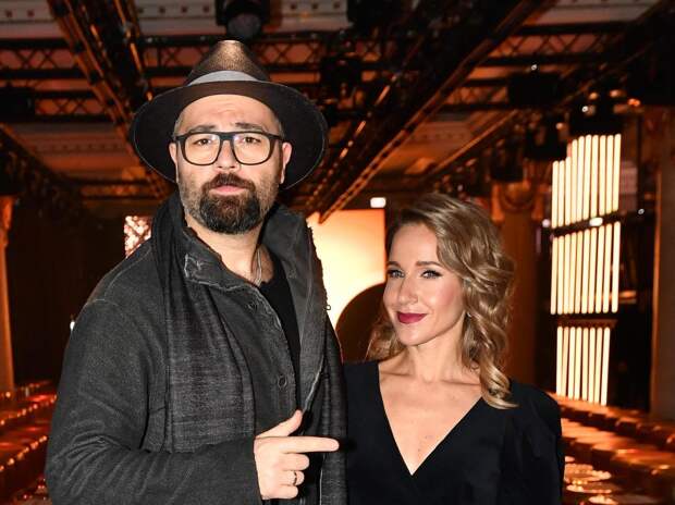 Перенесший операцию на позвоночнике Алексей Чумаков разместил видео из больницы