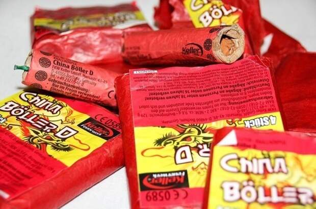 Детям могут запретить покупать и использовать петарды