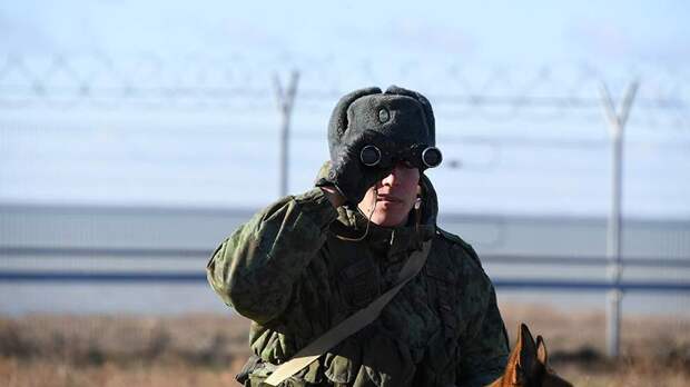 Путин поздравил военнослужащих и гражданский персонал с Днем пограничника