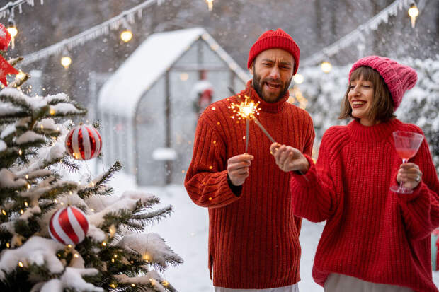 Мурашко посоветовал отказаться от алкоголя на Новый год и не переедать