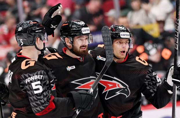 «Авангард» гарантировал себе преимущество домашней площадки на старте плей-офф КХЛ