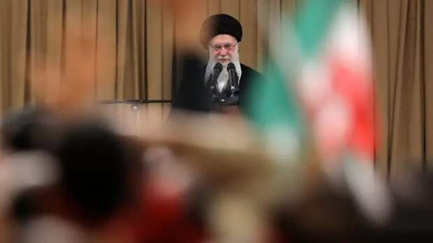 Bloomberg: падение режима в Иране станет ударом по России