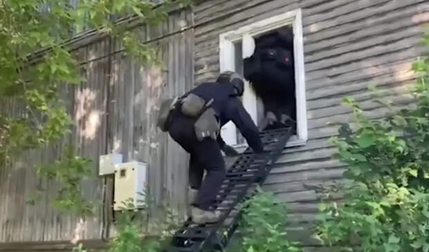 Обещали тыл, забирали всё: задержаны мошенники за хищение 44 млн у бойцов СВО