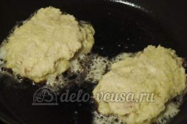 Картофельные драники с мясом: Сверху накрываем слоем теста