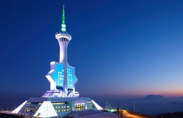 Гордость Туркменистана. Телебашня Ашхабада