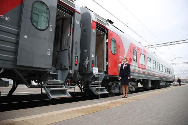 Минтранс: опоздавшие на поезд туристы могут догнать его и продолжить путь