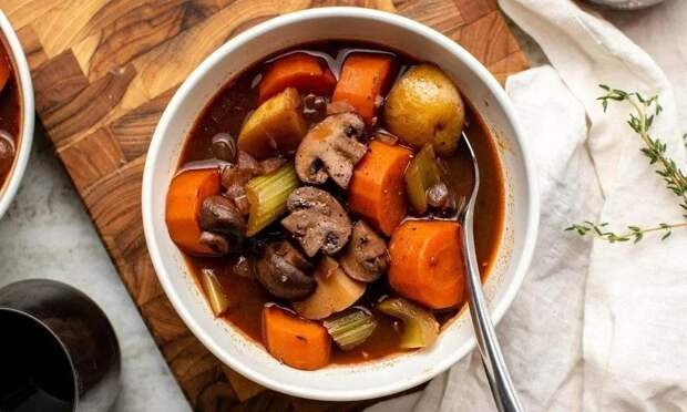 Постное рагу с грибами: ароматный и сытный обед за 50 минут