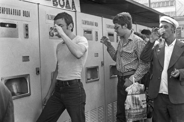 В Москве в середине 50-х количество автоматов составляло более 10 тысяч единиц / Фото: econet.ua