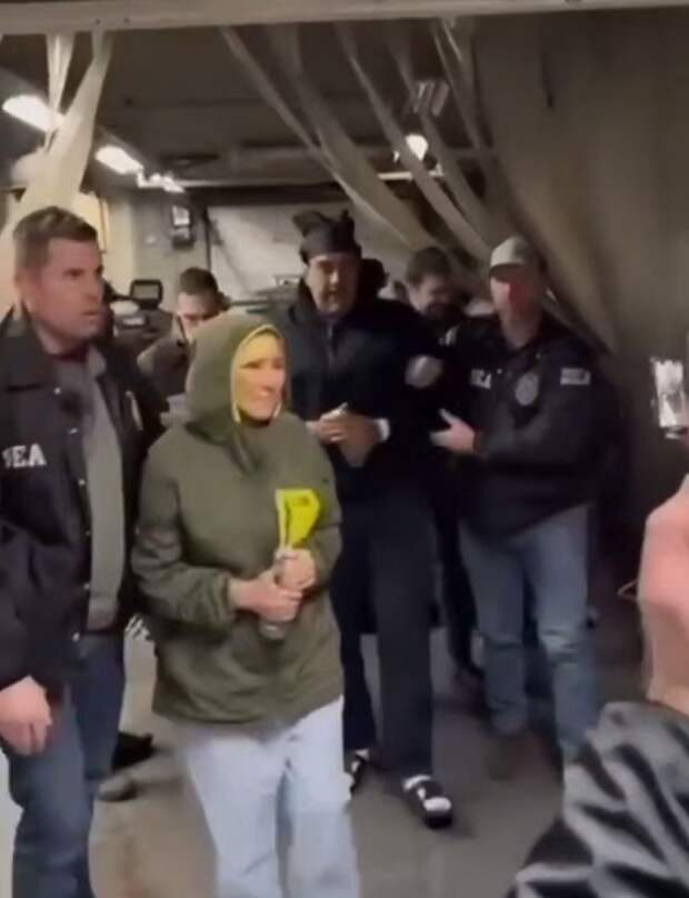 Мадуро с супругой доставили в Нью-Йорк. Скрин видео из соцсетей