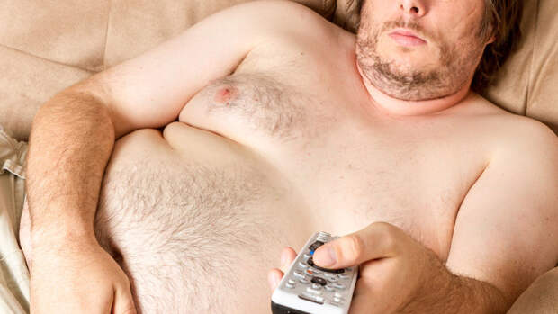 Врач Демин сообщил, что "пивной" живот является особым видом ожирения