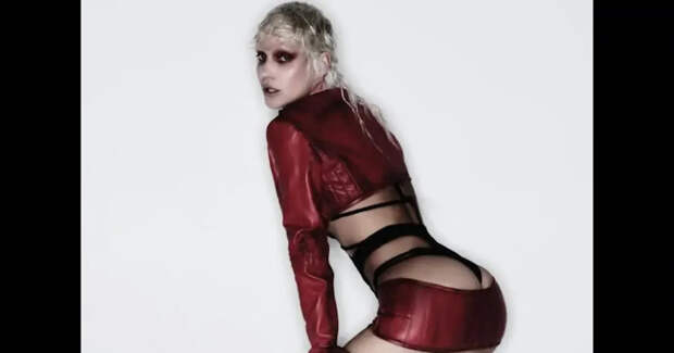 "Жаль её". Глюкоза снялась в новых образах и столкнулась с хейтом