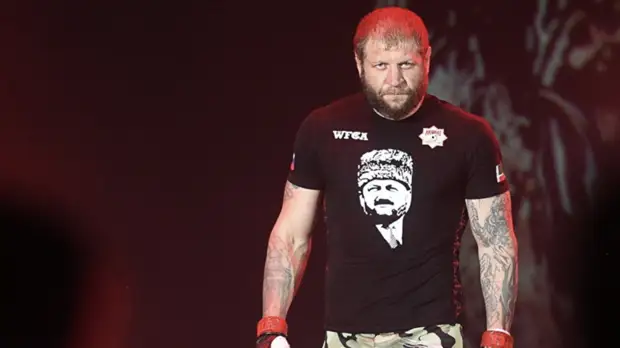 Александр Емельяненко примет участие в турнире по боксу