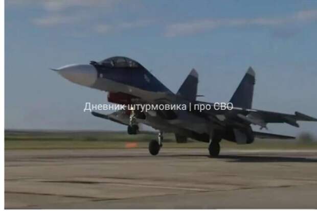 Российский Су-30СМ, оснащенный ракетами дальнего действия Р-37М. (Источник изображения: МО России)