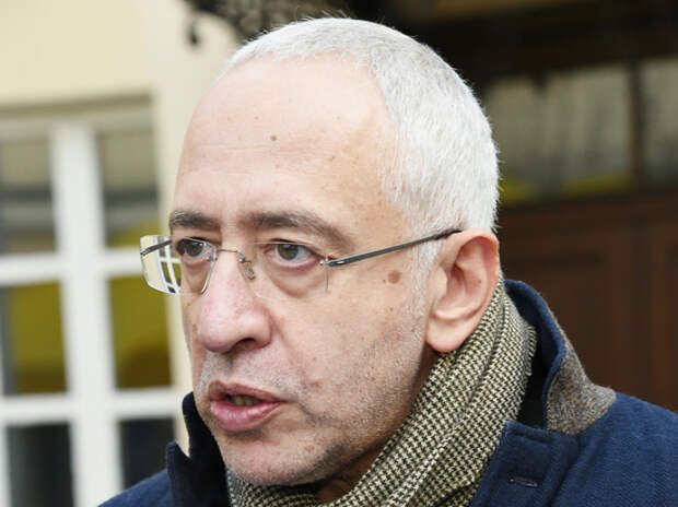 Реаниматолог рассказал, почему у Костомарова и Сванидзе начался сепсис
