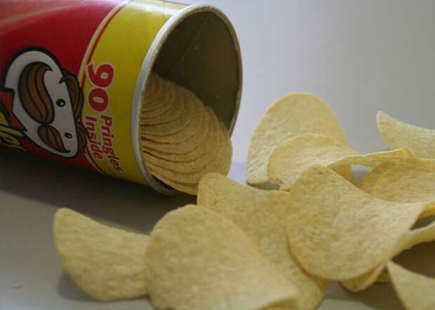 Procter & Gamble годами доказывали, что чипсы Pringles - не картофельные. Но Верховный суд Великобритании постановил, что они картофельные, требуя, чтобы Procter & Gamble заплатили 160 млн долларов налогов Procter & Gamble годами доказывали, что чипсы Pringles - не картофельные. Но Верховный суд Великобритании постановил, что они картофельные, требуя, чтобы Procter & Gamble заплатили 160 млн долларов налогов