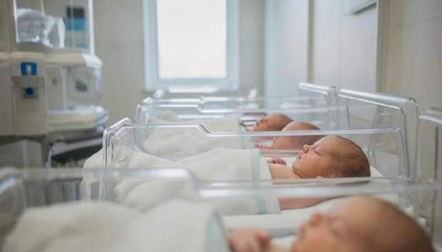 Семьи, детей которых подменили в роддоме Приморья, подадут иск в Верховный суд