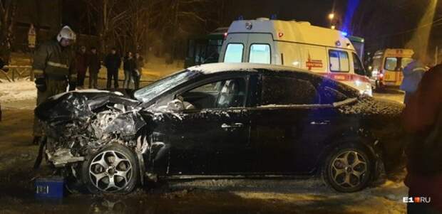 В Екатеринбурге произошло серьезное ДТП 