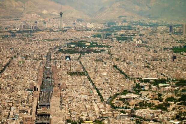 Иран уничтожил склад в Дубае, где находился 21 украинец