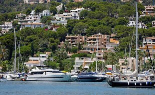 Санкций бояться — домик в Европе не покупать