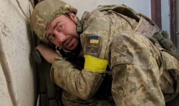 Бандеровцы потеряли 90% призванных год назад в ряды ВСУ. Положение катастрофическое. Старых уже нет, а новые бегут