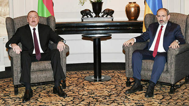 Встреча президента Азербайджана Ильхама Алиева и премьер-министра Армении Никола Пашиняна в Вене