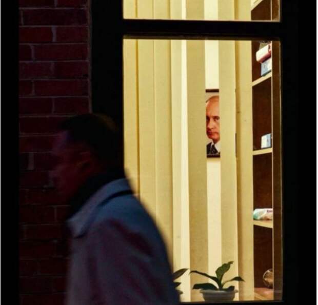 Политика Трампа - импровизация... Политика Путина - дистанция... длинная.