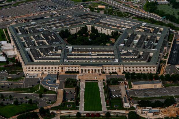 Пентагон заявил о поражении более 90 военных целей на иранском острове Харк