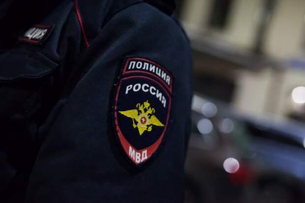 Иномарка сбила пенсионерку во дворе на Авиационной