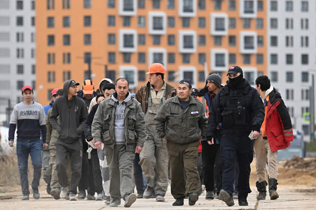В МВД заявили, что число мигрантов в России сократилось до 5,7 млн человек