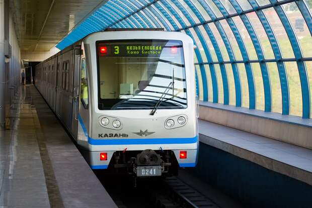 Поезда в казанском метрополитене будут перекрашены в честь юбилея