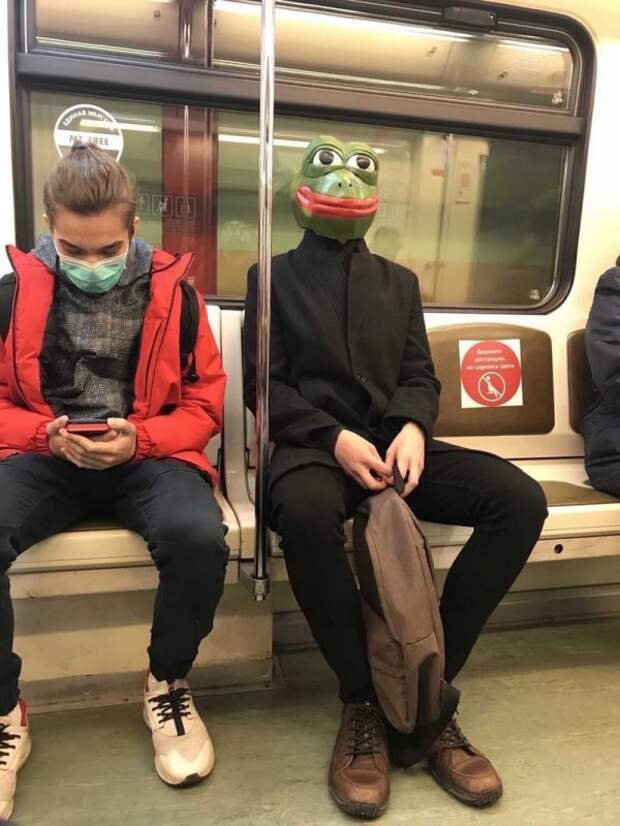 Чудаки и модники из метро