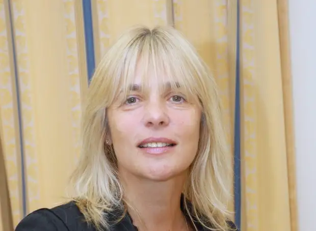 Дочери Веры Глаголевой на Пасху навестили могилу матери