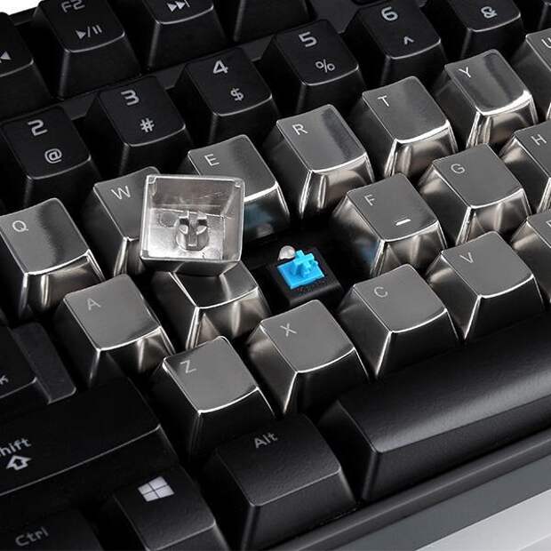 Thermaltake_metalcaps_key