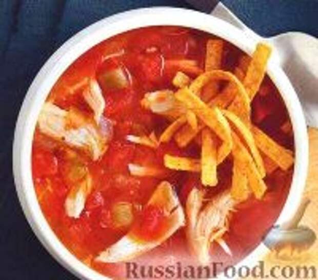 Фото к рецепту: Томатный суп с куриным мясом