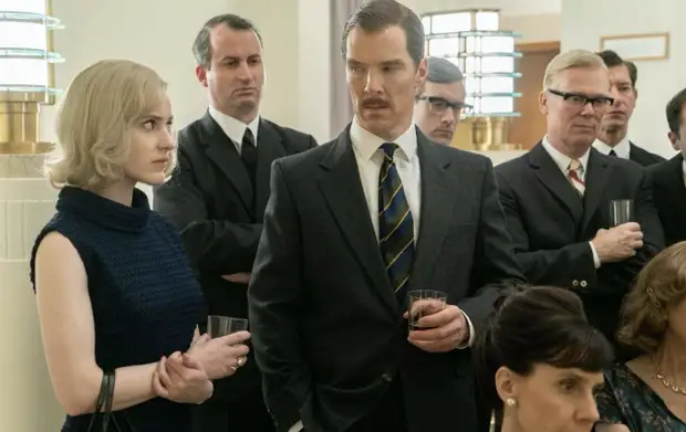 Камбербэтч на фоне Карибского кризиса: каким получился фильм «Игры шпионов»