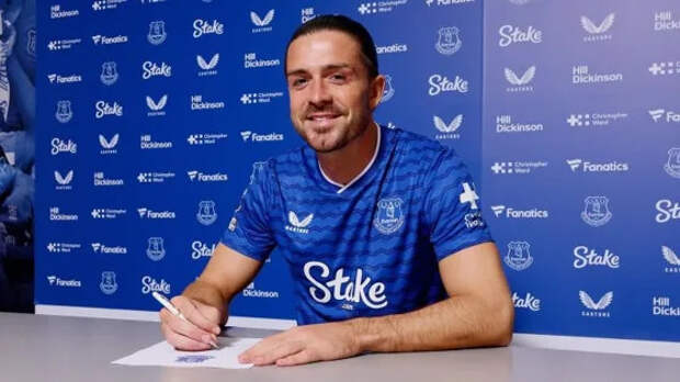 Грилиш в «Эвертоне», новый ЦЗ «Ливерпуля» и Витцель – а он куда? Разбор трансферов недели