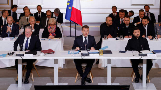 Зеленский, Стармер и Макрон подписали декларацию о размещении войск на Украине