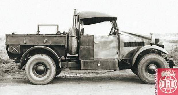 В это трудно поверить, но ранние Morris-Commercial PU оснащались… декоративными колпаками колес. 1936 год.