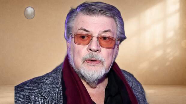 «Влюбился в корову, а потом — в хозяйку»: Как Александр Ширвиндт прожил почти 70 лет с единственной женой, покорив её букетом сирени в декабре