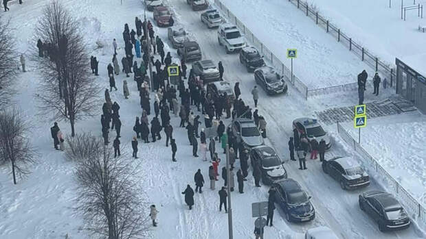 СМИ: Родители ученика, напавшего на школу в Уфе, знали о его проблемах