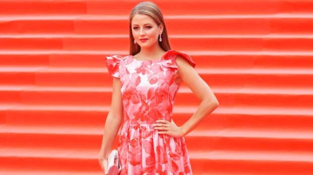 37-летняя звезда «Молодёжки» Анна Михайловская сообщила, что ждёт второго ребёнка