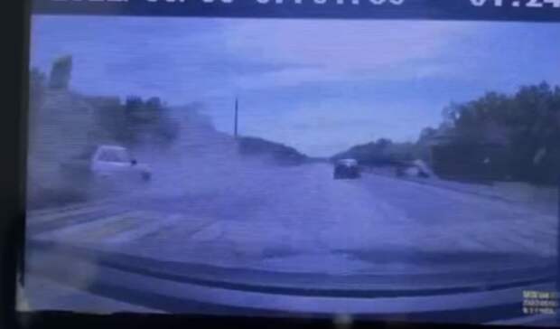 ВАЗ сбил девушку с двумя детьми на трассе под Оренбургом