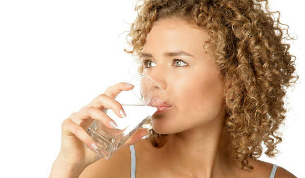 Десять советов, как научиться пить больше воды