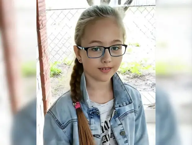 На Кубани ищут 10-летнюю девочку в красной куртке