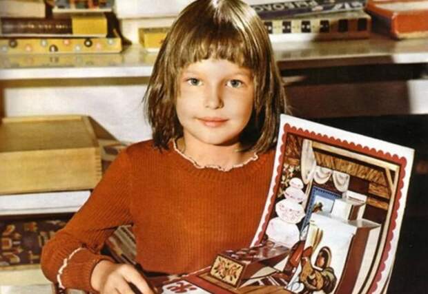 На архивном фото Анастасию Волочкову не узнать