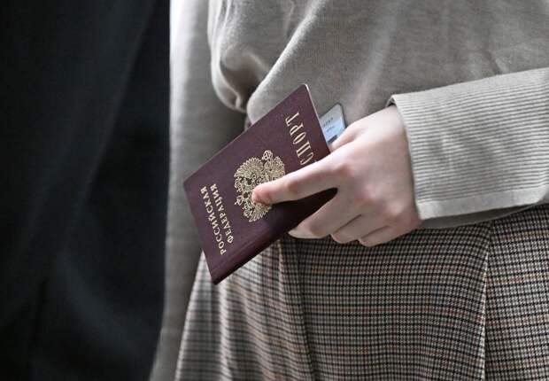 В России предложили менять паспорт после 60 лет