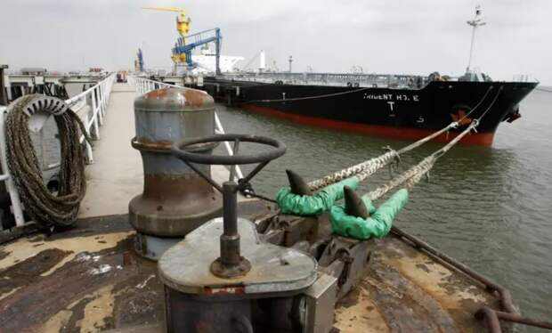 Запад перешел от санкций к войне с Россией