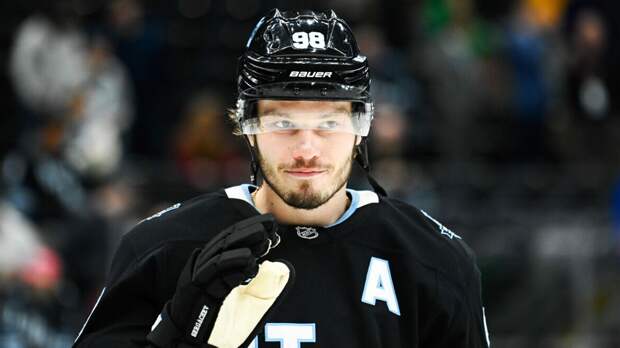 Сергачев признан первой звездой в матче «Флорида» — «Юта»