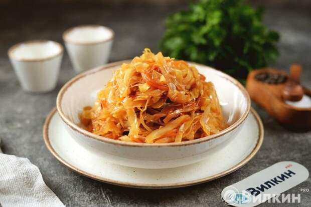 Тушеная капуста без мяса: понравится даже самым большим привередам