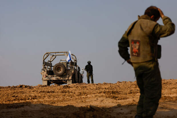 ЦАХАЛ: против "Хезболлы" на юге Ливана началась "ограниченная наземная операция"